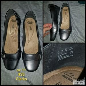 Clark's metallic gray flats